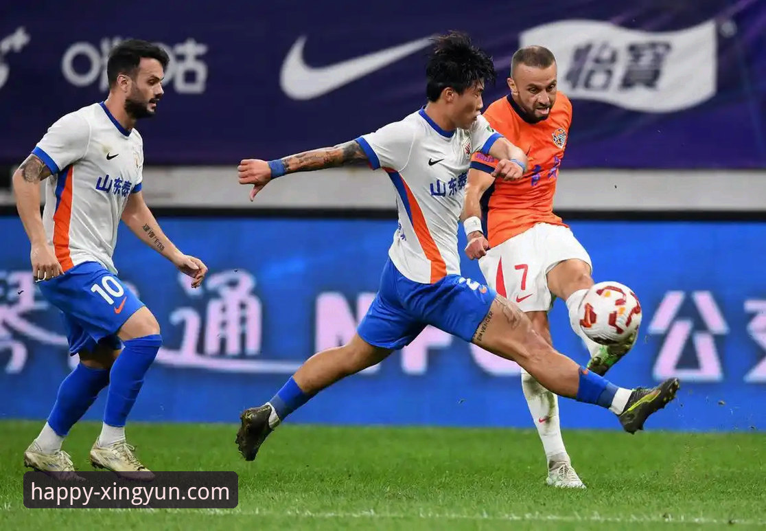 中超联赛深度解析：青岛海牛13年后再胜海港，杏运娱乐平台见证足球变革